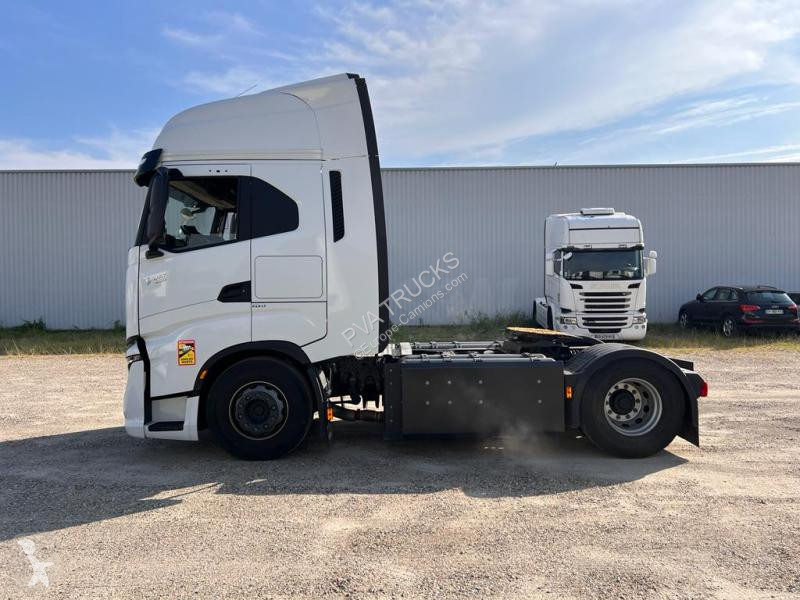 Tracteur Iveco 460