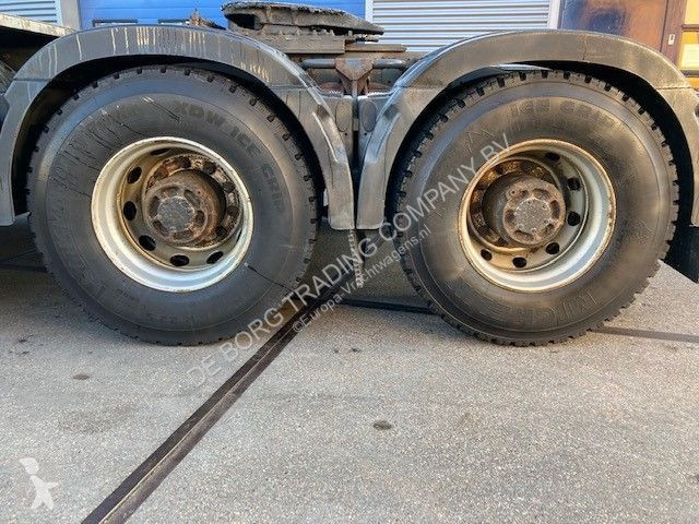 Tahač Volvo 16750 8x4/4
