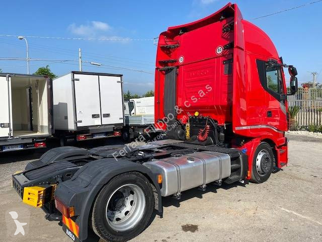 Traktor Iveco