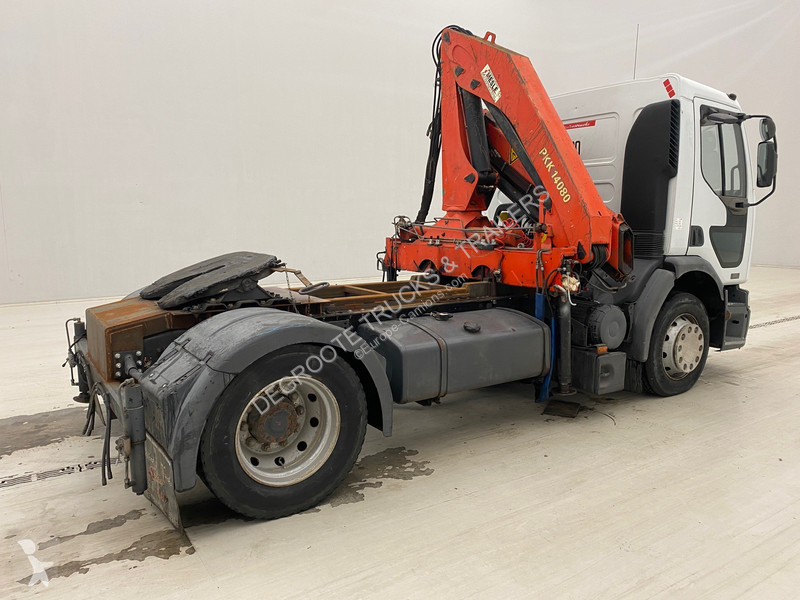 Traktor Renault 320 DCi