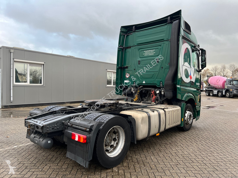 Traktor Mercedes 1845 BigSpace