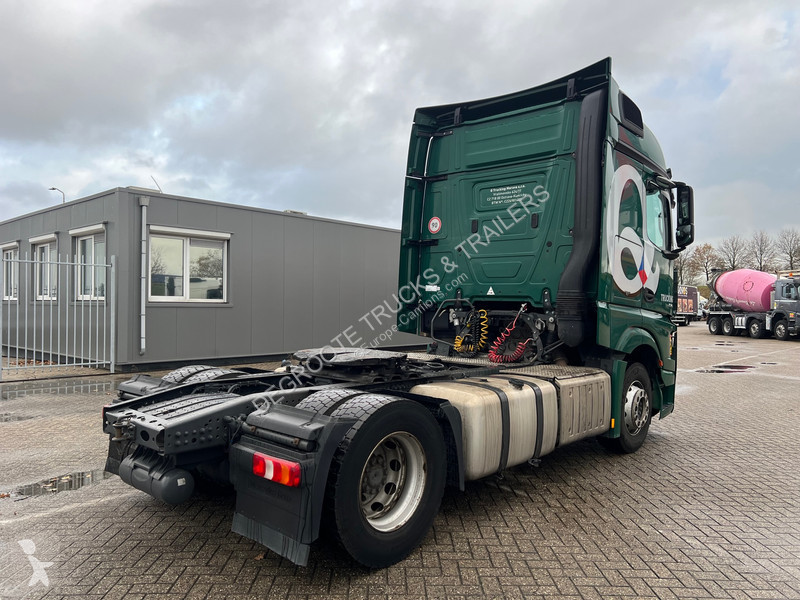 Traktor Mercedes 1845 BigSpace