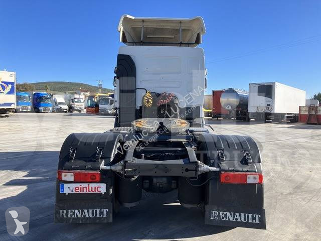 Tahač Renault