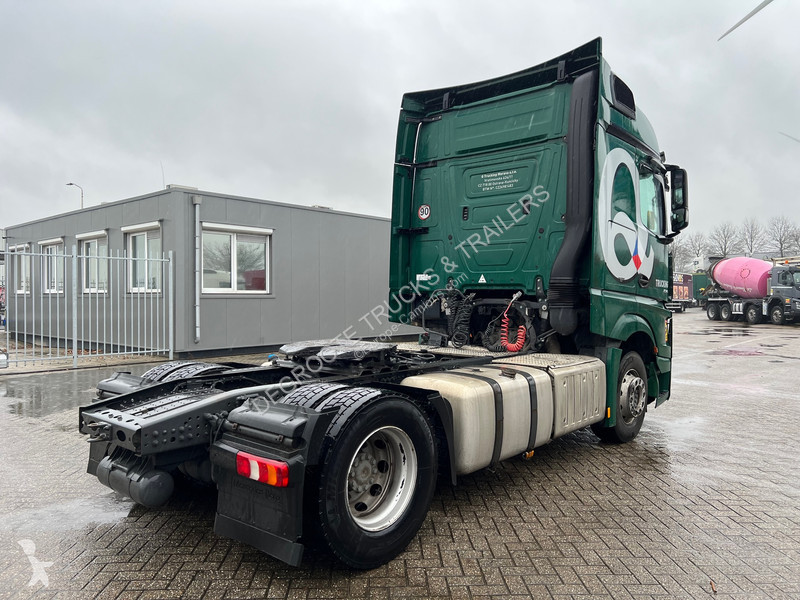 Traktor Mercedes 1845 BigSpace