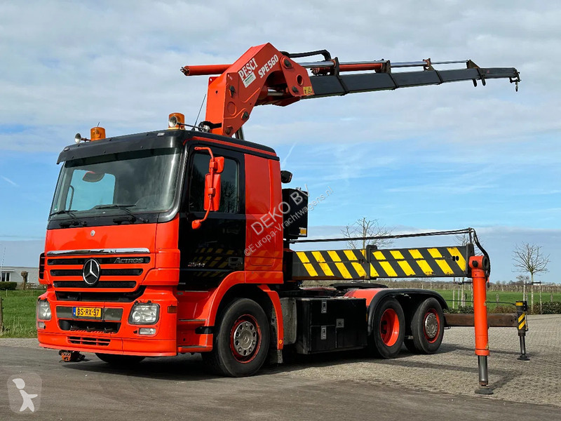 Trattore Stradale Mercedes 2544 6X2!! PESCI