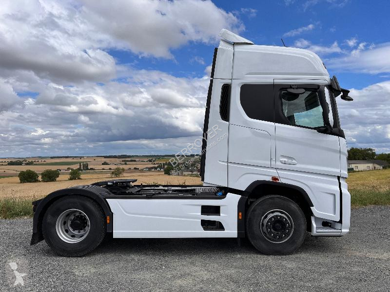 Traktor Ford