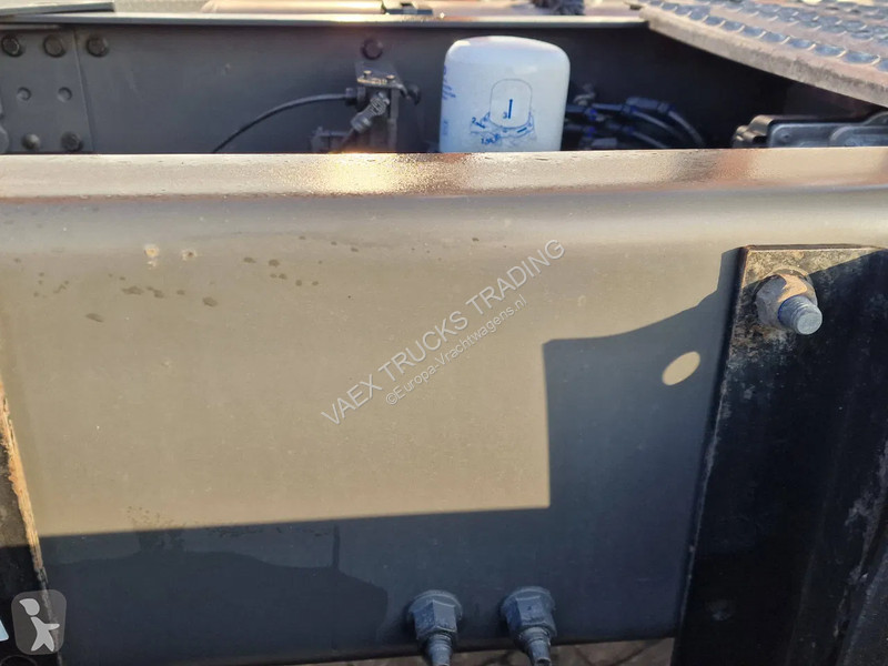 Traktor Volvo 13500 Globetrotter 4x2 - I...