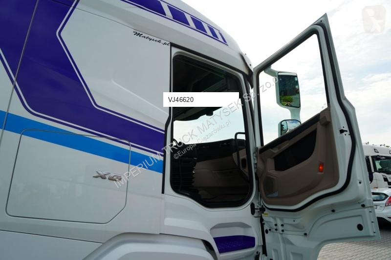 Tahač DAF XG 530