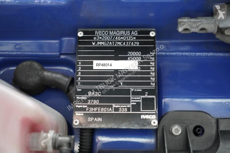 Влекач Iveco 460