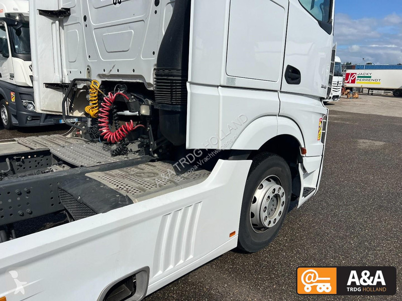 Cabeza tractora Mercedes ACTROS 1845