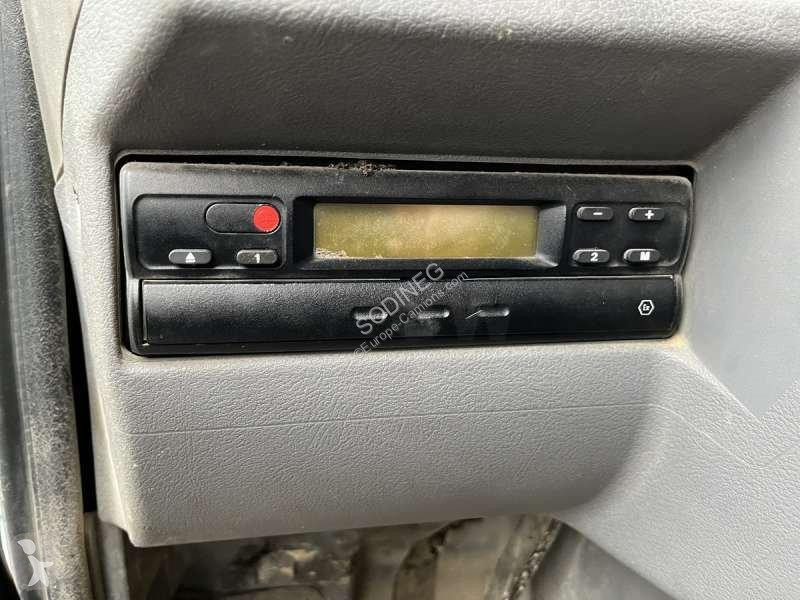 جرار Renault PREMIUM .19 DCI 4X2
