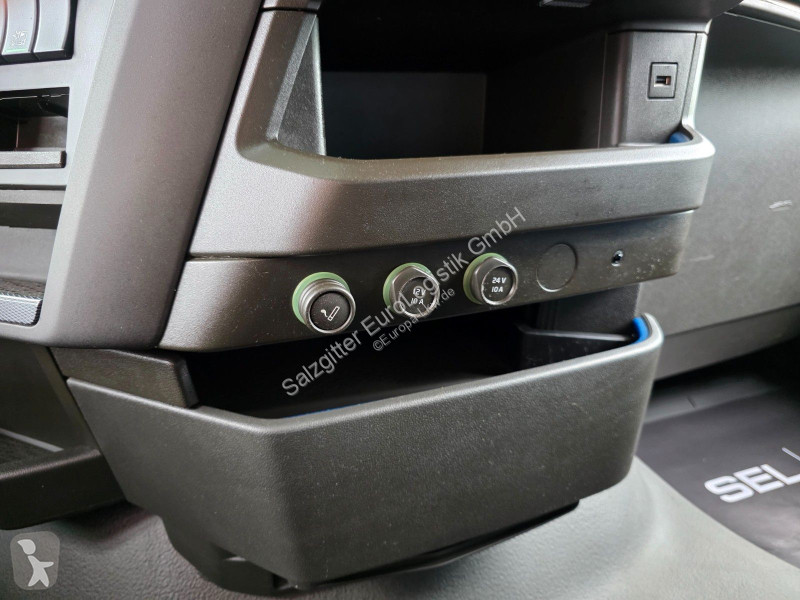 جرار Volvo 500 | 6E | Teilledersitze |...
