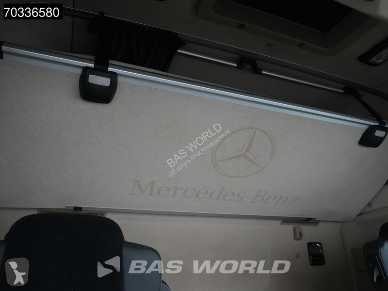 Ciągnik siodłowy Mercedes 1851 4X2 BigSpace...