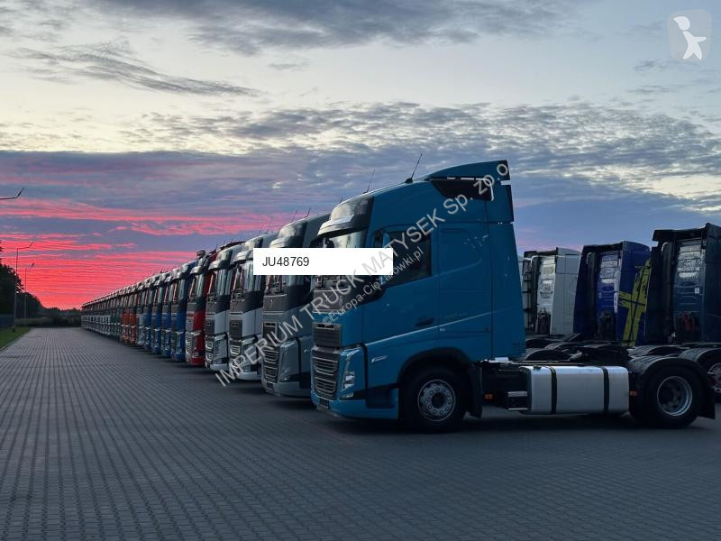 جرار Volvo FM 380