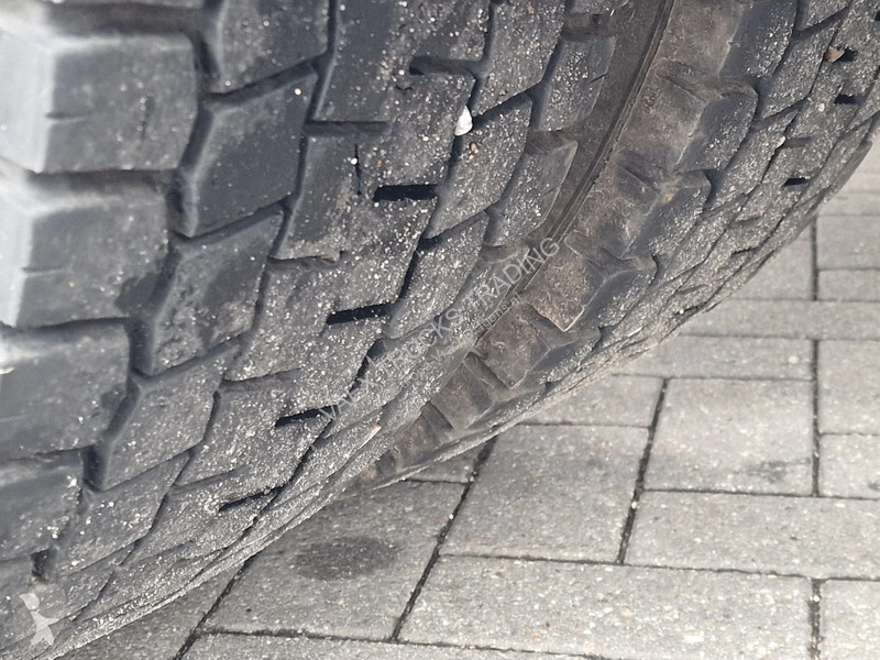 جرار Volvo 13460 Globetrotter 4x2 - Full...