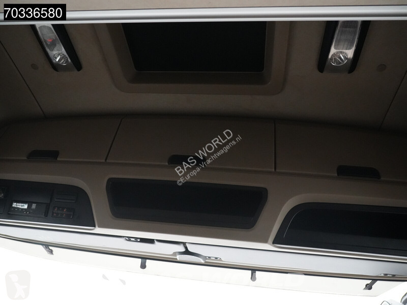 Ciągnik siodłowy Mercedes 1851 4X2 BigSpace...