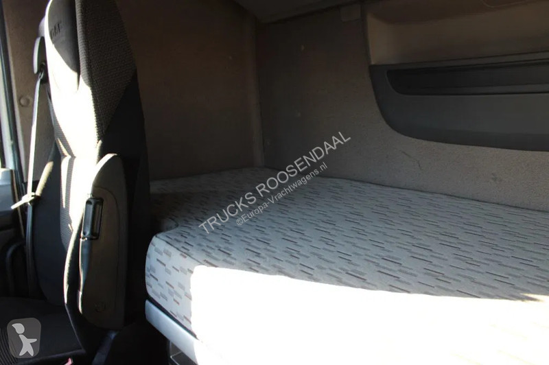 Tahač DAF 106440 + EURO 6 + SPOILER + TUV...