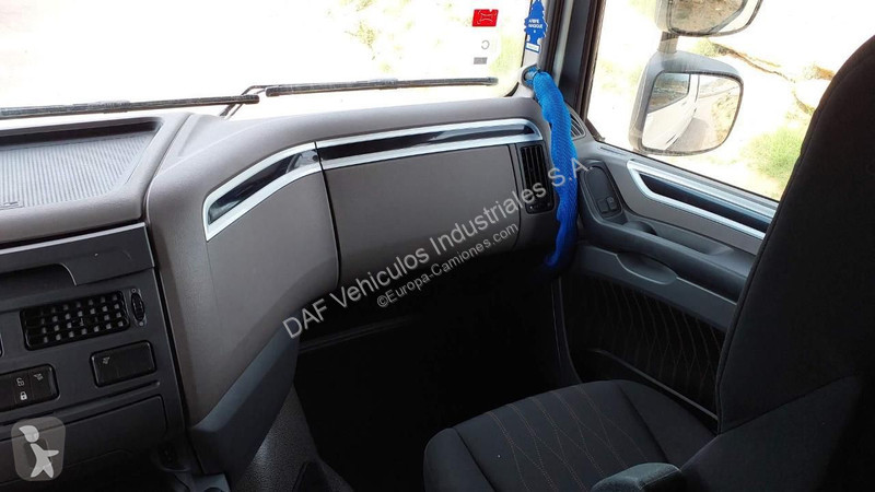Trekker DAF 530 FT 4X2