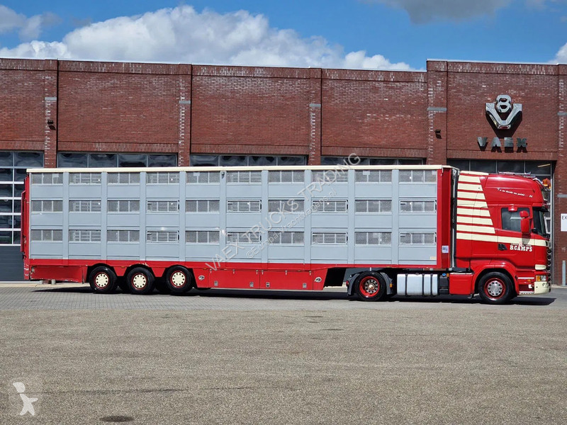 Vrachtwagencombinatie Scania + 3 deck livestock...