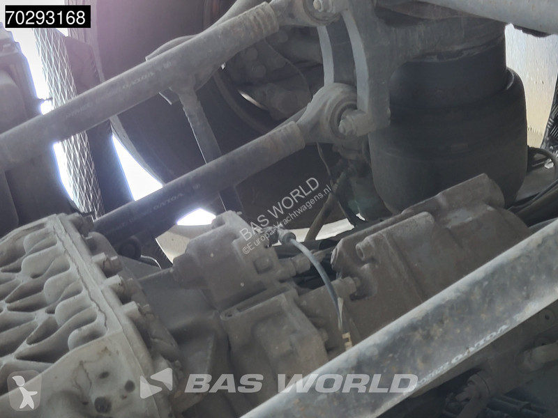 Tahač Volvo 650 8X2 HMF 7020K-RCS Crane +...