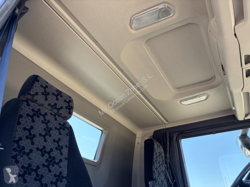 جرار Scania 410