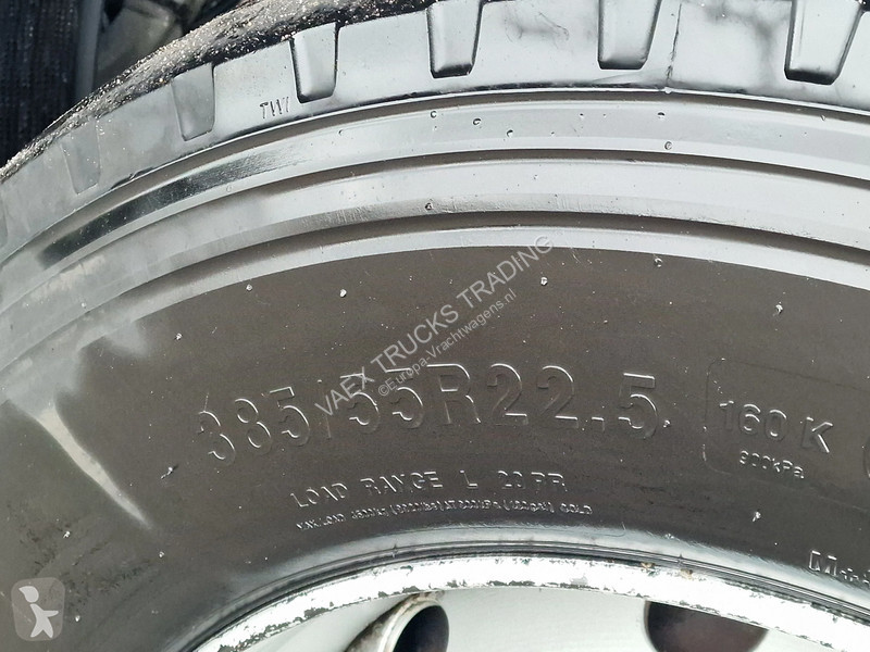 جرار Volvo 13460 Globetrotter 4x2 - Full...