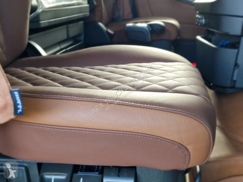 جرار Volvo Aero Globetrotter XL 4x2 - New -...