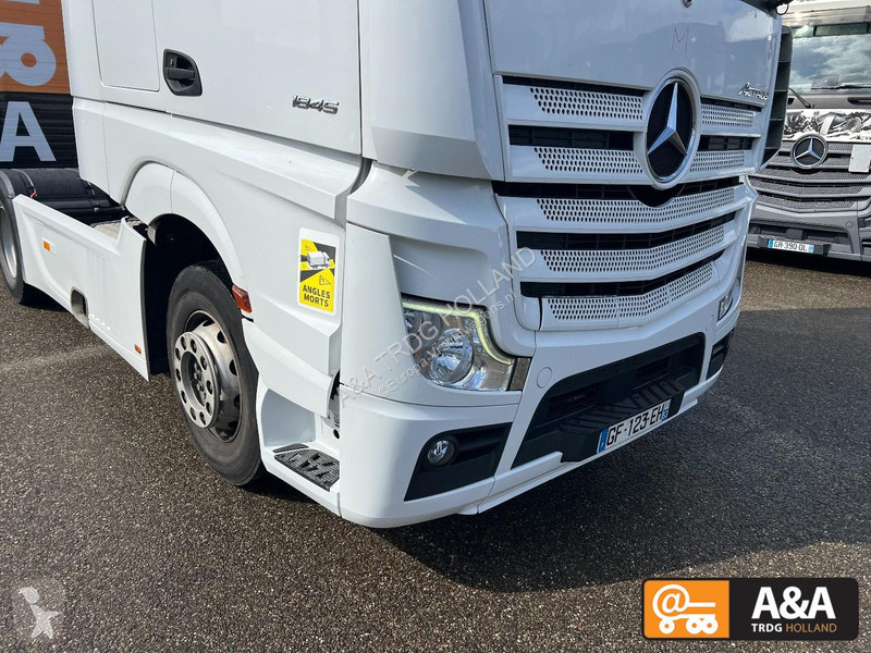 جرار Mercedes ACTROS 1845