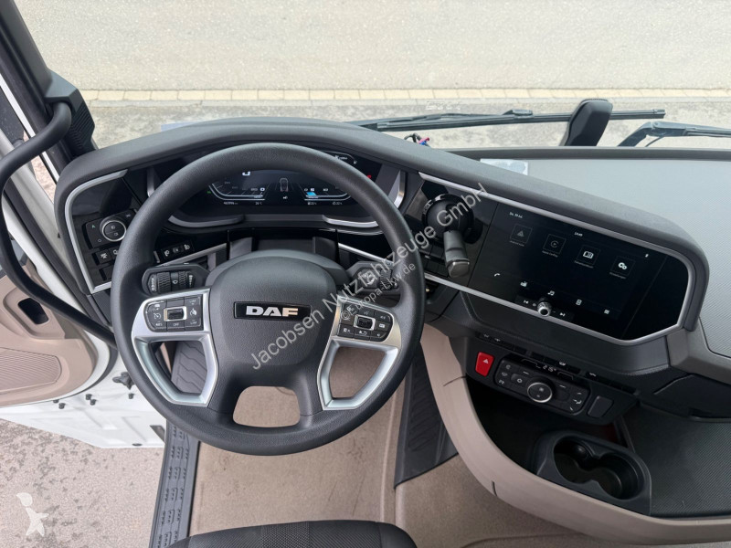 جرار DAF 530 FT Lowdeck/Mega Intarder