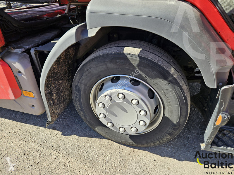 Ťahač Renault D Wide