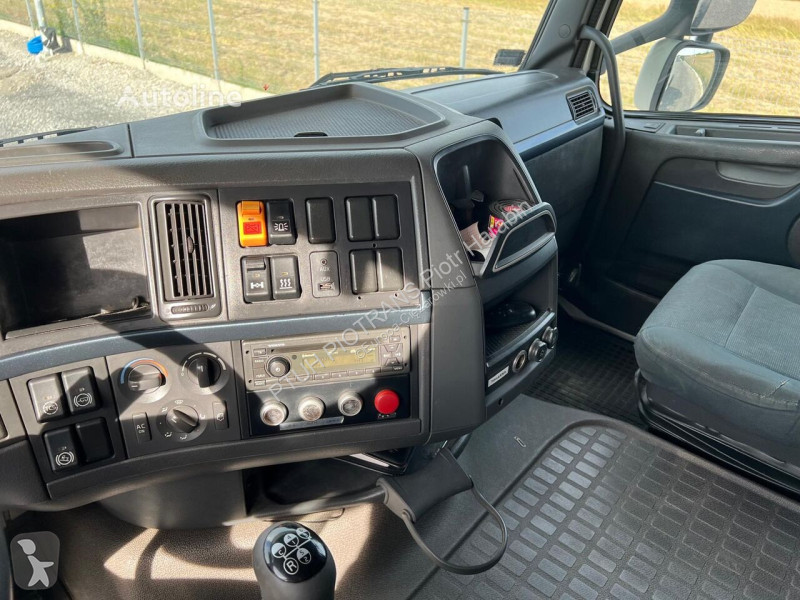 Trekker Volvo FH440/ MANUAL/ NISKI PRZEBIEG/...