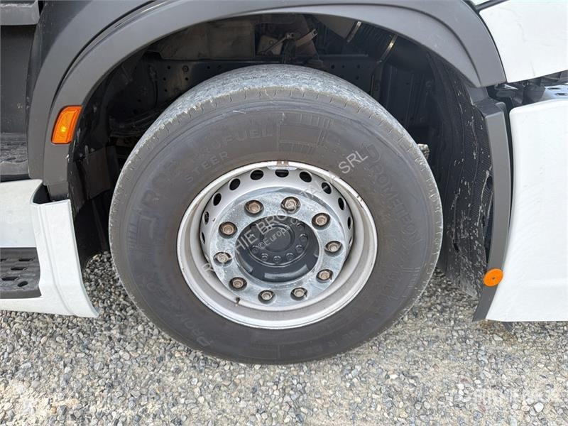 Cabeza tractora Iveco S-way 530