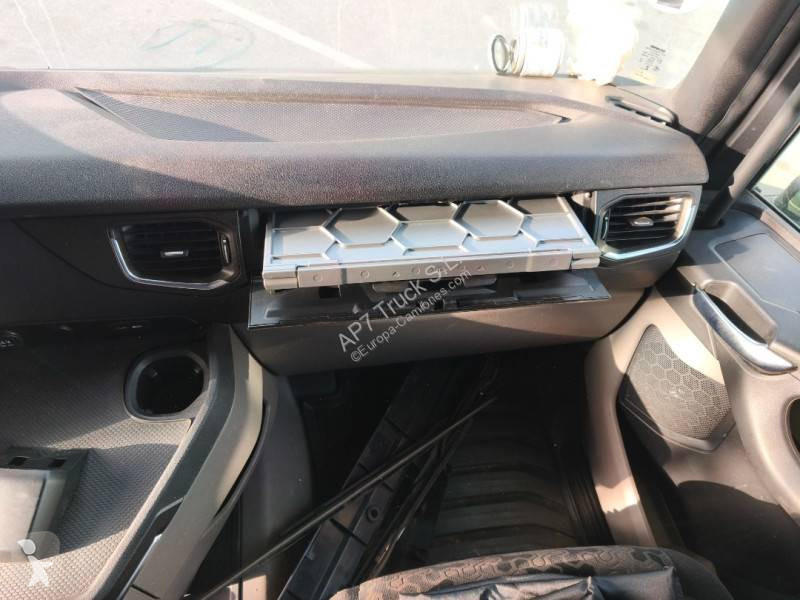 جرار Scania 500