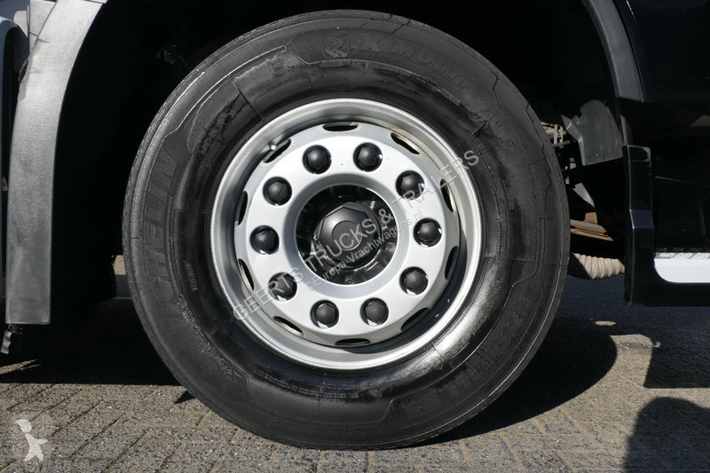 Traktor Volvo 500 | I-PARK-COOL | 2 Tanks |...