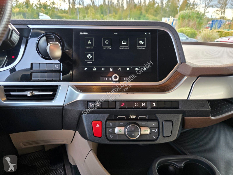 Traktor DAF + 530FT