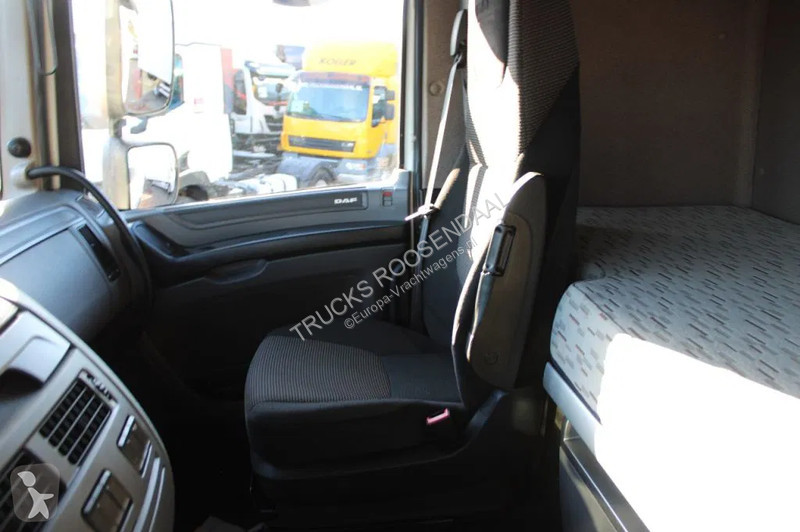 Tahač DAF 106440 + EURO 6 + SPOILER + TUV...