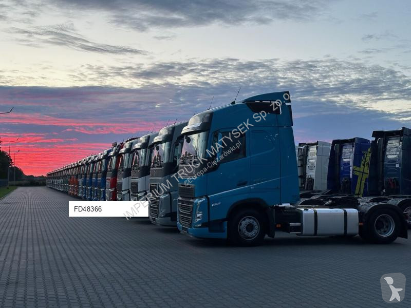 Влекач Iveco S-Way 460