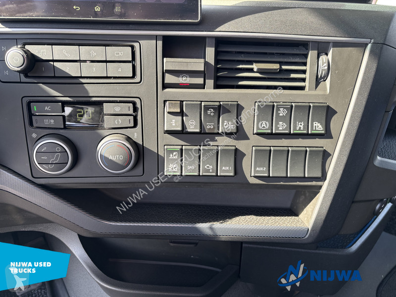 جرار Volvo 460 Aero 6x2/4 I-Save + I-Park
