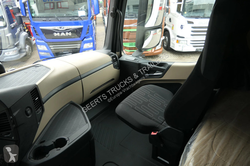 Trekker Mercedes 1945 | Hydraulic | Retarder |...