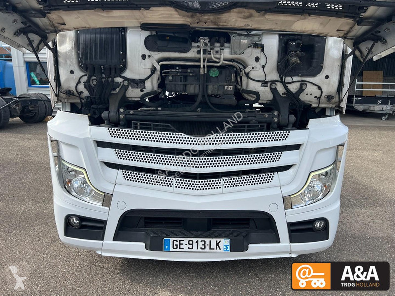 جرار Mercedes ACTROS 1845