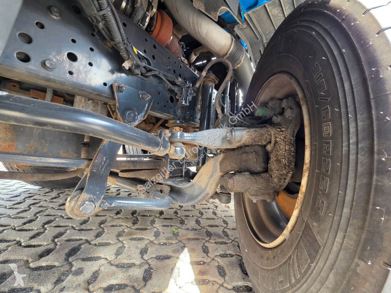 Iveco 400 / Intarder tractor unit