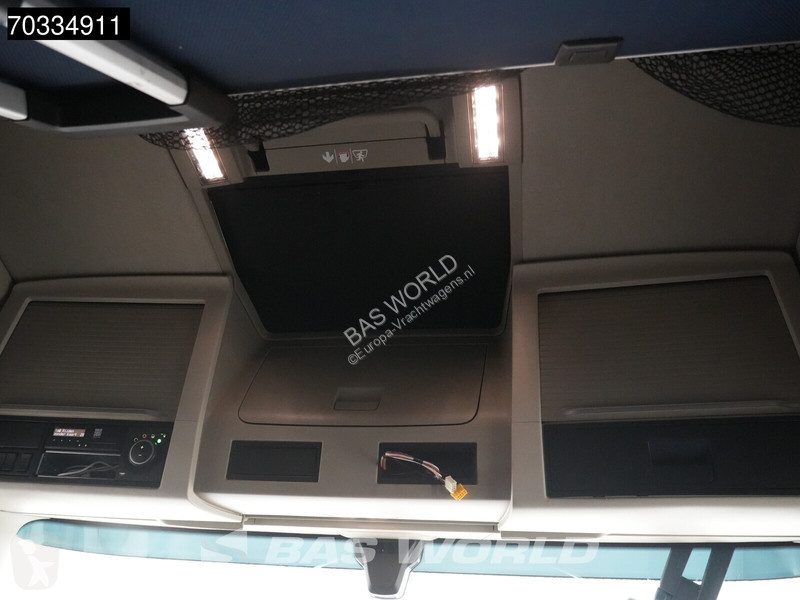 Tahač Volvo FH 460 4X2 Globe APK 08-2027 2x...