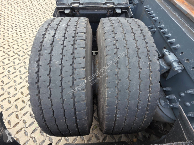 Nyergesvontató Volvo | Retarder / 8 x 4