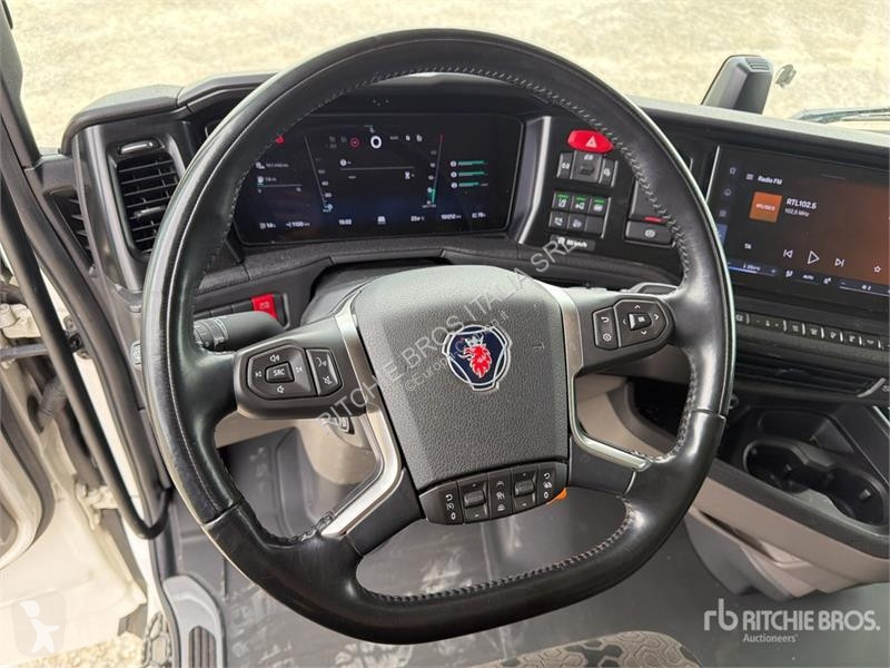 Cap tractor Scania Super 460S 4x2 S/A Sleeper...
