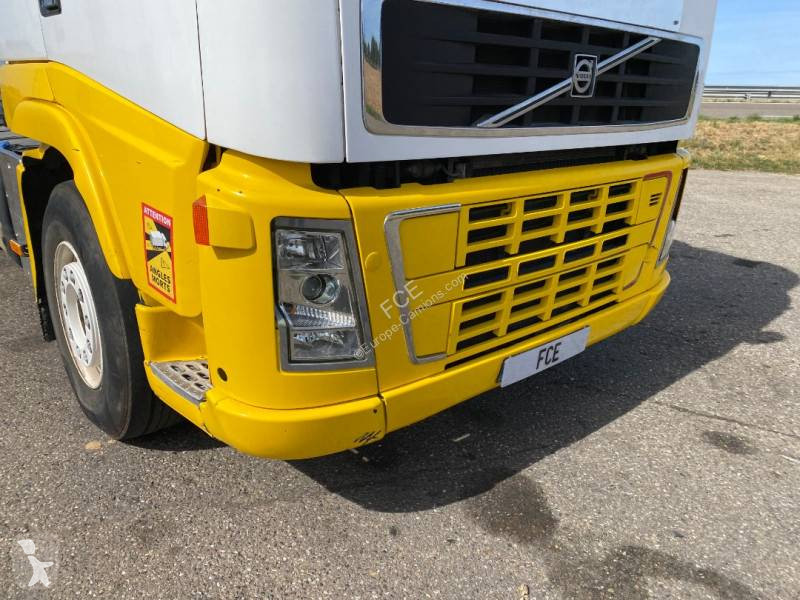 Cap tractor Volvo 580