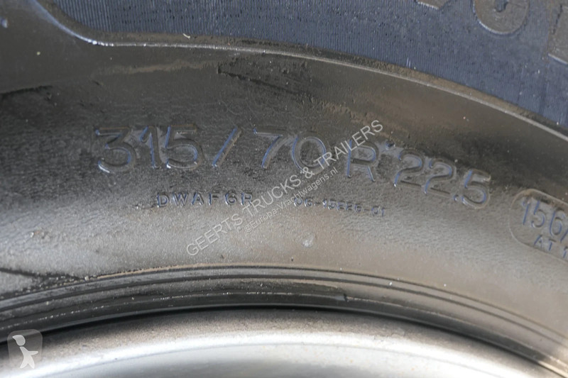 Traktor Volvo 500 | I-PARK-COOL | 2 Tanks |...