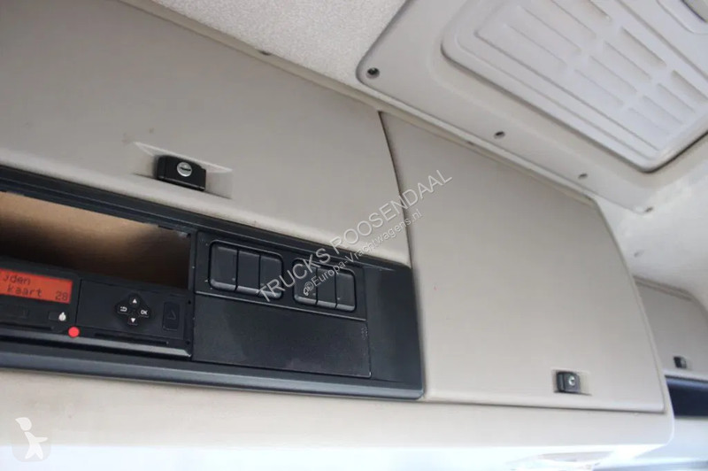 Tahač DAF 106440 + EURO 6 + SPOILER + TUV...