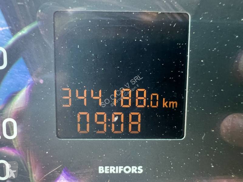 Traktor Mercedes
