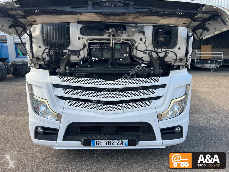 جرار Mercedes ACTROS 1845