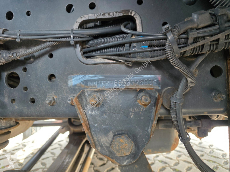 Iveco 400 / Intarder tractor unit